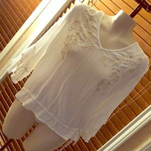 White Jessica Simpson blouse